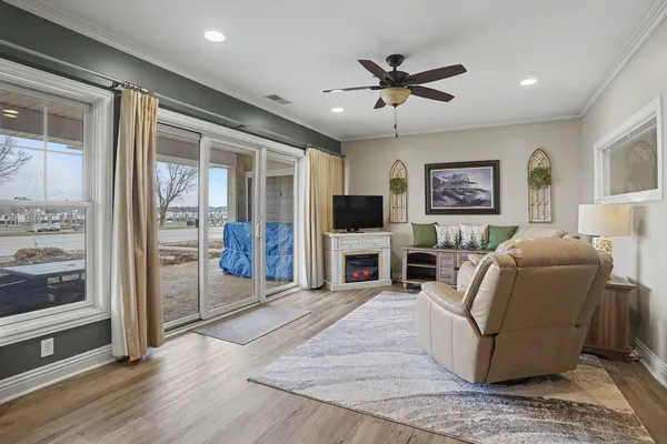 $459,900 | 917 West Savidge Street, Unit 38, Spring Lake, MI 49456