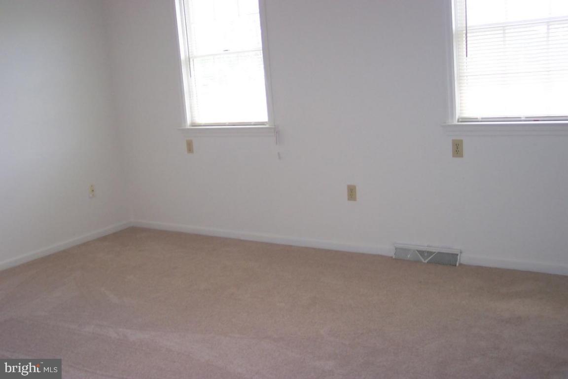 22 Brian Drive Lititz, PA 17543 - Photo 9 of 10 Gallery Image 9