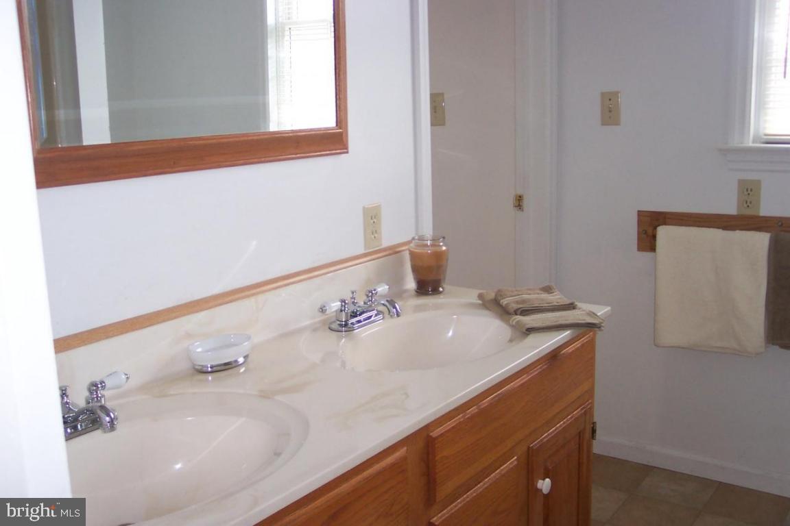 22 Brian Drive Lititz, PA 17543 - Photo 10 of 10 Gallery Image 10