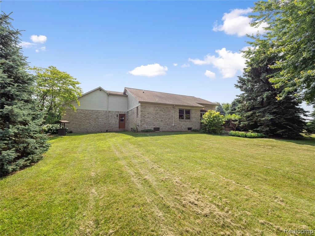9987 Steffas Road Maybee, MI 48159 - Photo 13 of 47