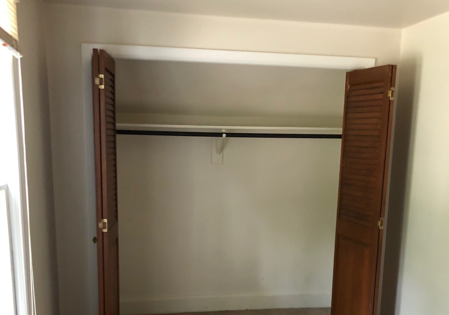 756 East Wilson Street, Unit 2 Batavia, IL 60510 - Photo 5 of 7 a close up of a shower