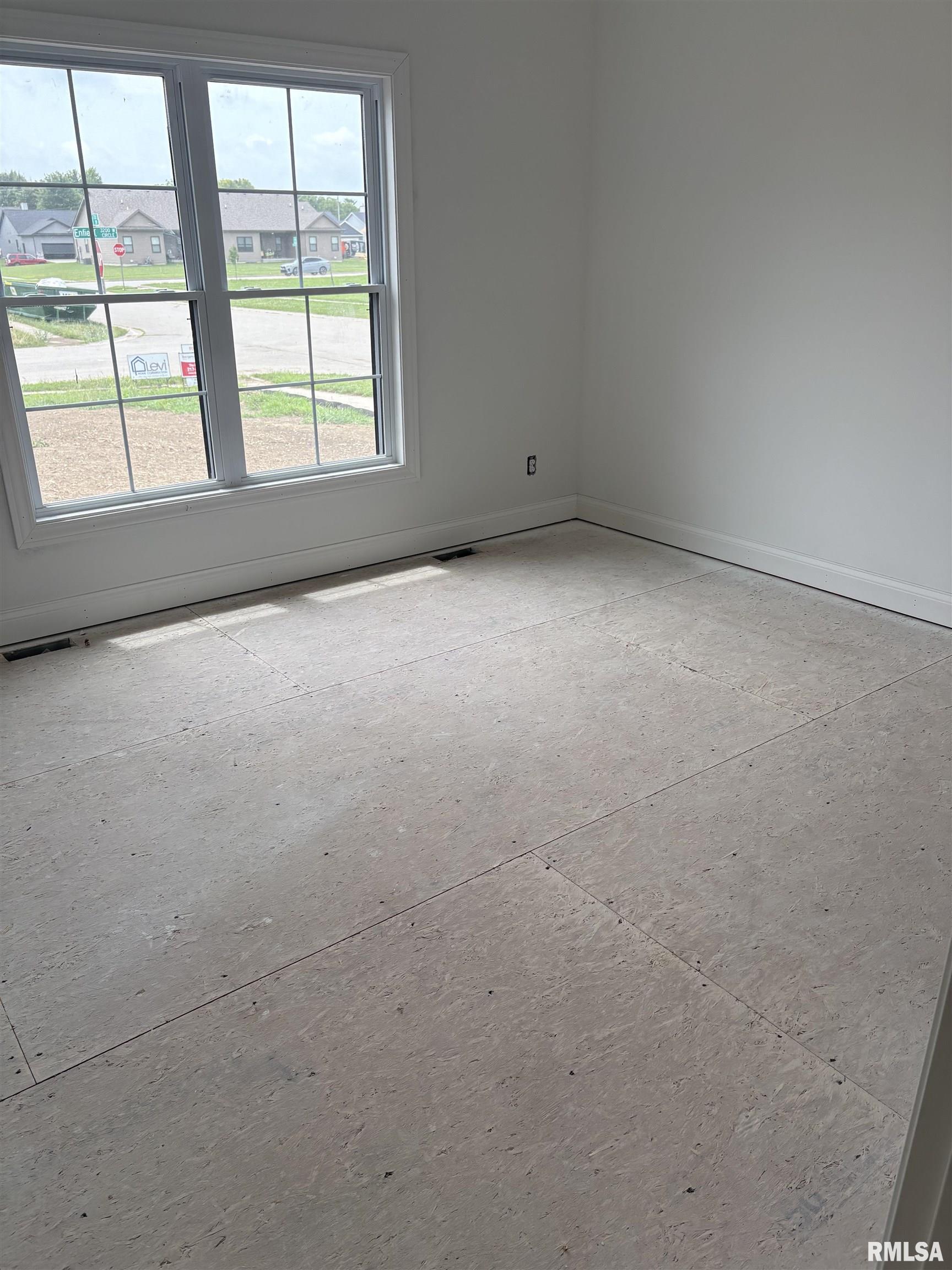 3217 Enfield Circle Springfield, IL 62711 - Photo 10 of 12 Gallery Image 10