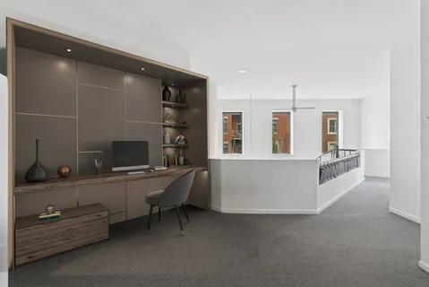 $1,124,500 | 957 West Huron Street, Unit 2, Chicago, IL 60642