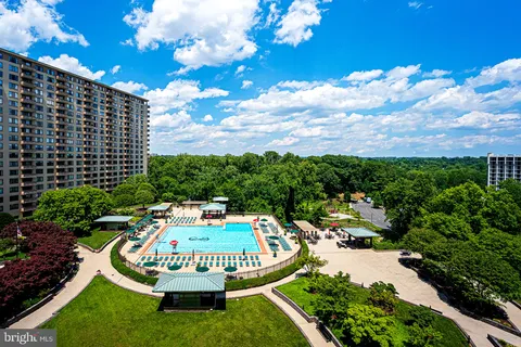 $179,900 | 5225 Pooks Hill Road, Unit 721S, Bethesda, MD 20814