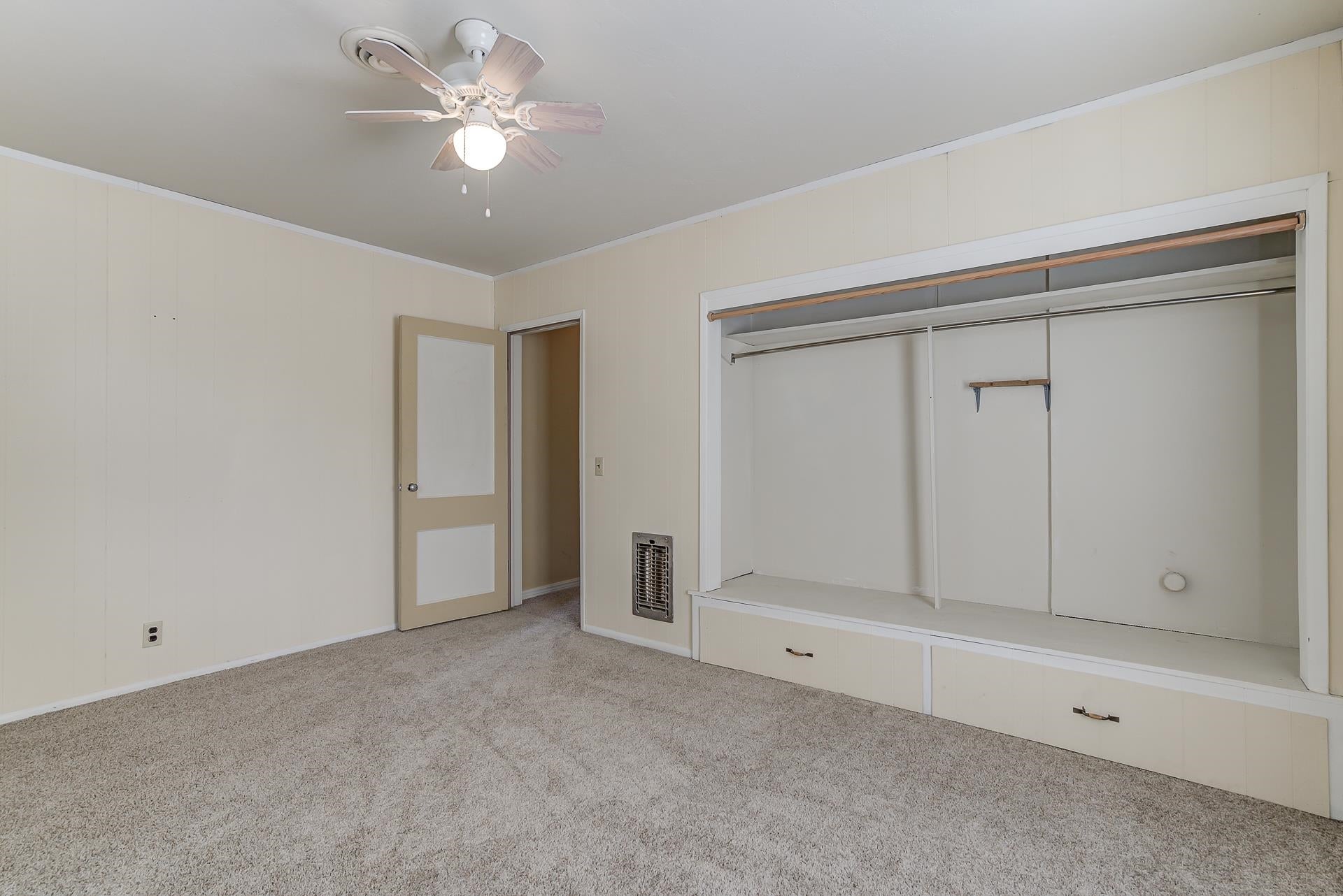3202 Fairlane Road Yreka, CA 96097 - Photo 27 of 39 Gallery Image 27