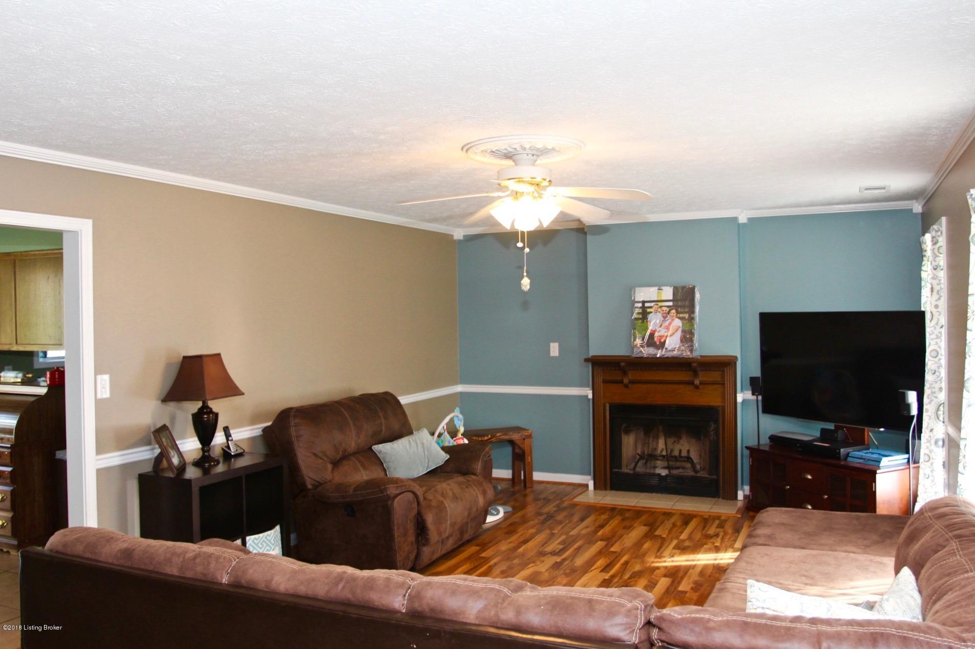 828 Greenbriar Road Mount Washington, KY 40047 - Photo 15 of 64 828 Greenbriar Rd - Mt Washington