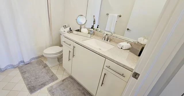 $5,000 | 365 Southeast 6th Avenue, Unit 305, Delray Beach, FL 33483