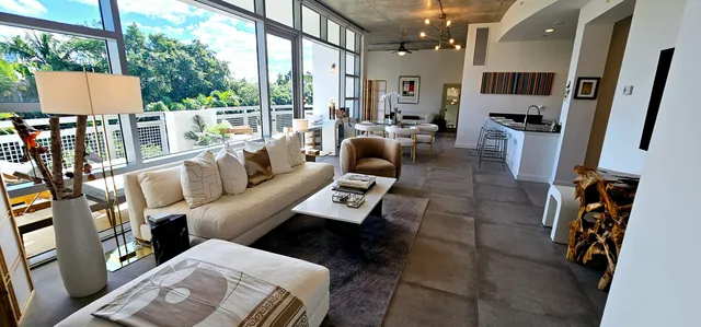 $5,000 | 365 Southeast 6th Avenue, Unit 305, Delray Beach, FL 33483