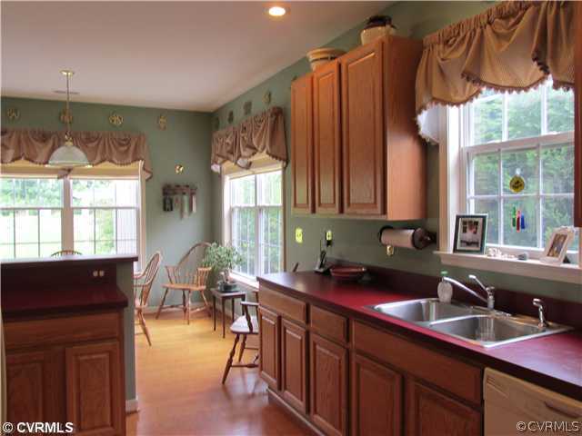 5252 Pampa Road Gloucester, VA 23061 - Photo 4 of 21 Gallery Image 4
