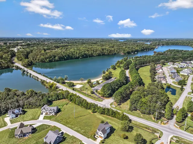 $949,900 | 138 Kayak Way, Winchester, TN 37398
