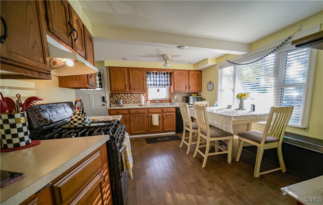 91 Oxford Road New Hartford, NY 13413 - Photo 23 of 37