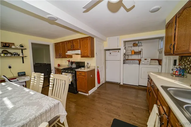 $289,900 | 91 Oxford Road, New Hartford, NY 13413