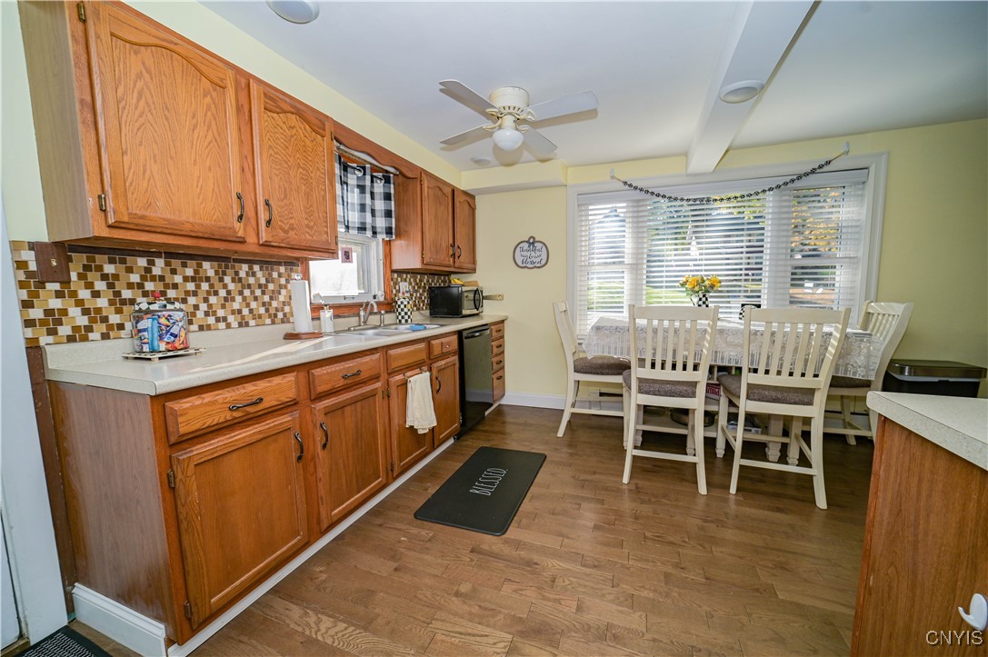 91 Oxford Road New Hartford, NY 13413 - Photo 26 of 37