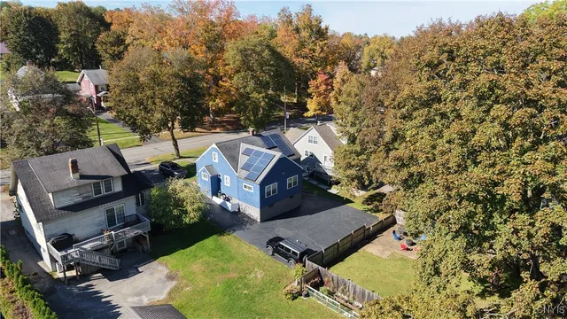 $289,900 | 91 Oxford Road, New Hartford, NY 13413