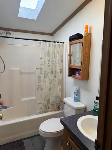 $399,000 | 49 Parkway Lane, Manchester, ME 04351