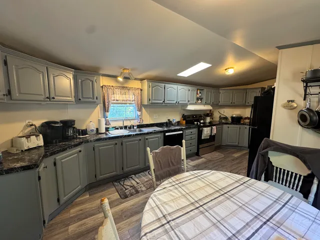 $399,000 | 49 Parkway Lane, Manchester, ME 04351