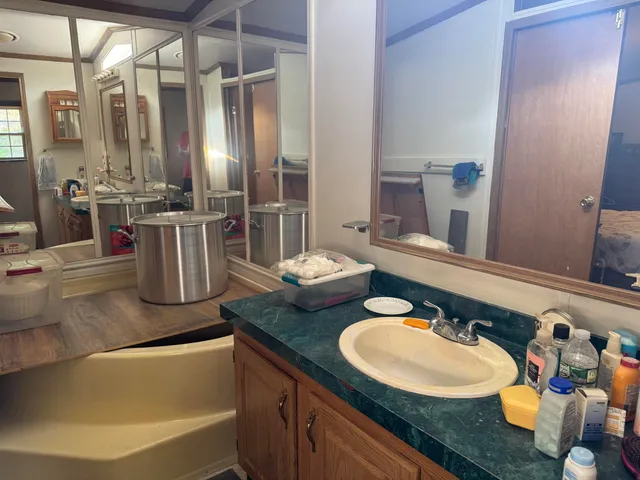 $399,000 | 49 Parkway Lane, Manchester, ME 04351