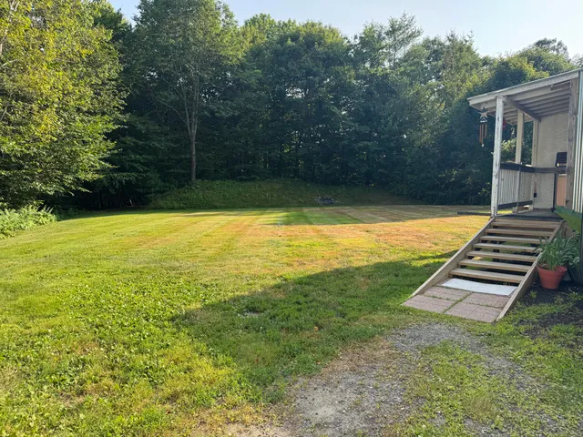 $399,000 | 49 Parkway Lane, Manchester, ME 04351