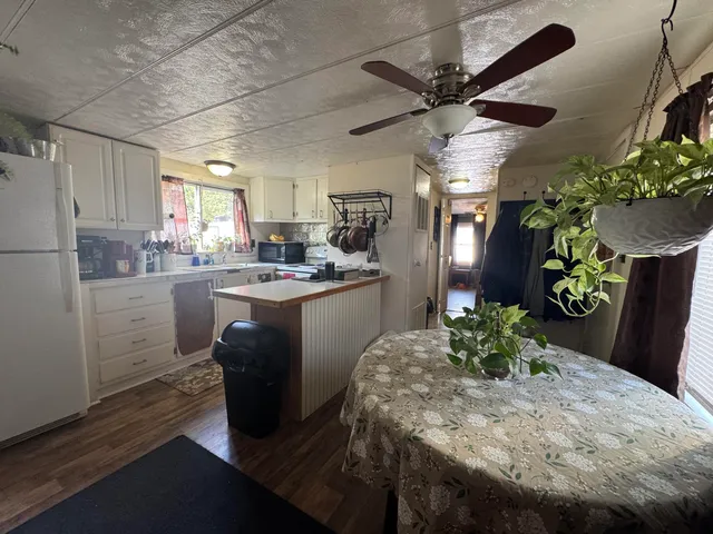 $399,000 | 49 Parkway Lane, Manchester, ME 04351