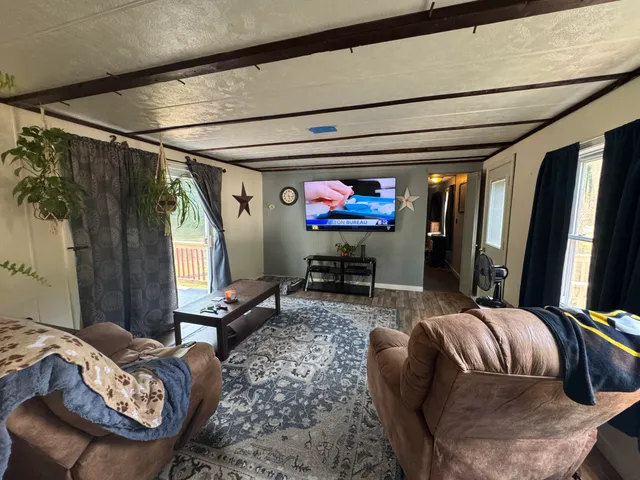 $399,000 | 49 Parkway Lane, Manchester, ME 04351