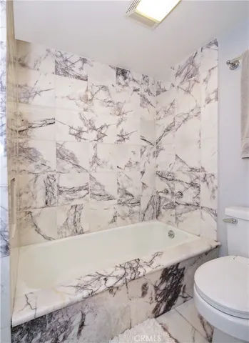 $7,500 | 736 Gould Avenue, Unit 26, Hermosa Beach, CA 90254