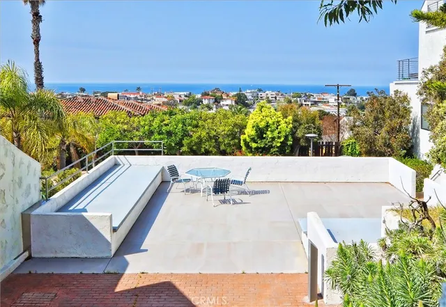 $7,500 | 736 Gould Avenue, Unit 26, Hermosa Beach, CA 90254