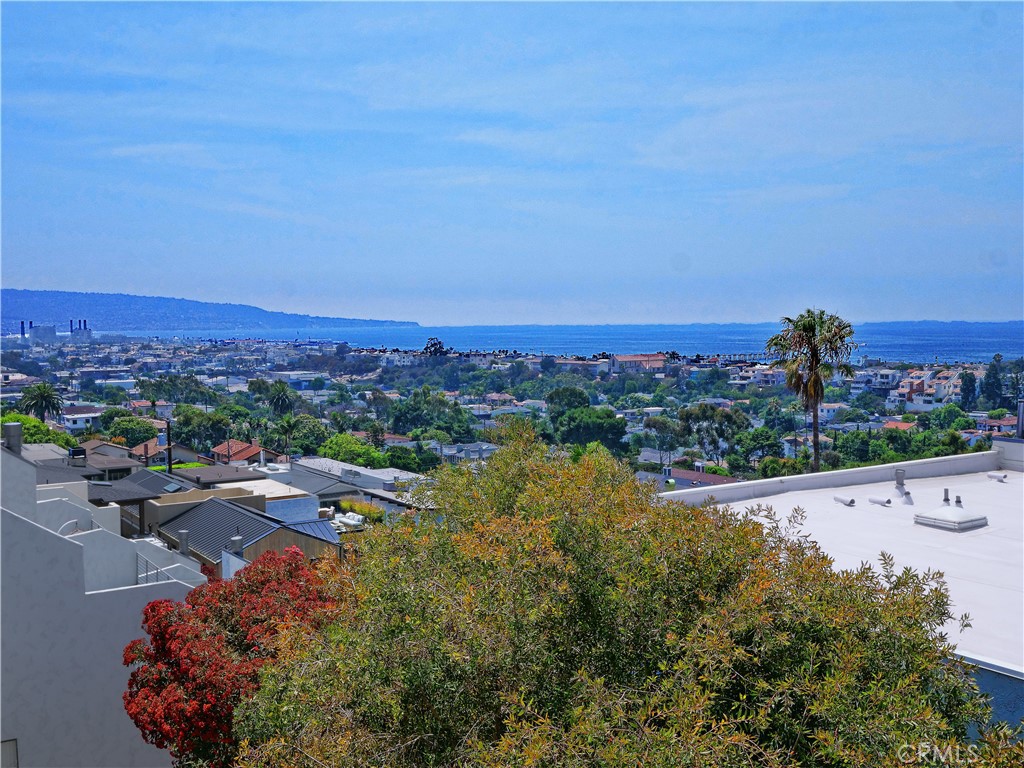 736 Gould Avenue, Unit 26 Hermosa Beach, CA 90254 - Photo 4 of 39 an aerial view of multiple house