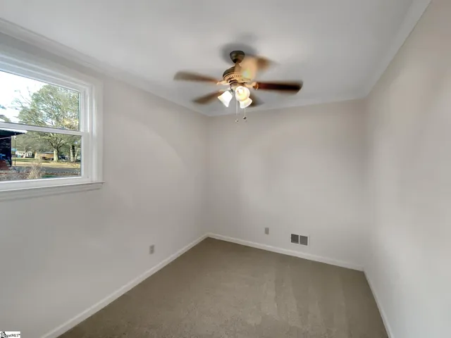 $254,000 | 279 Finch Road, Wellford, SC 29385