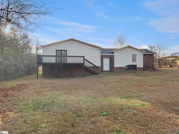 $245,000 | 279 Finch Road, Wellford, SC 29385