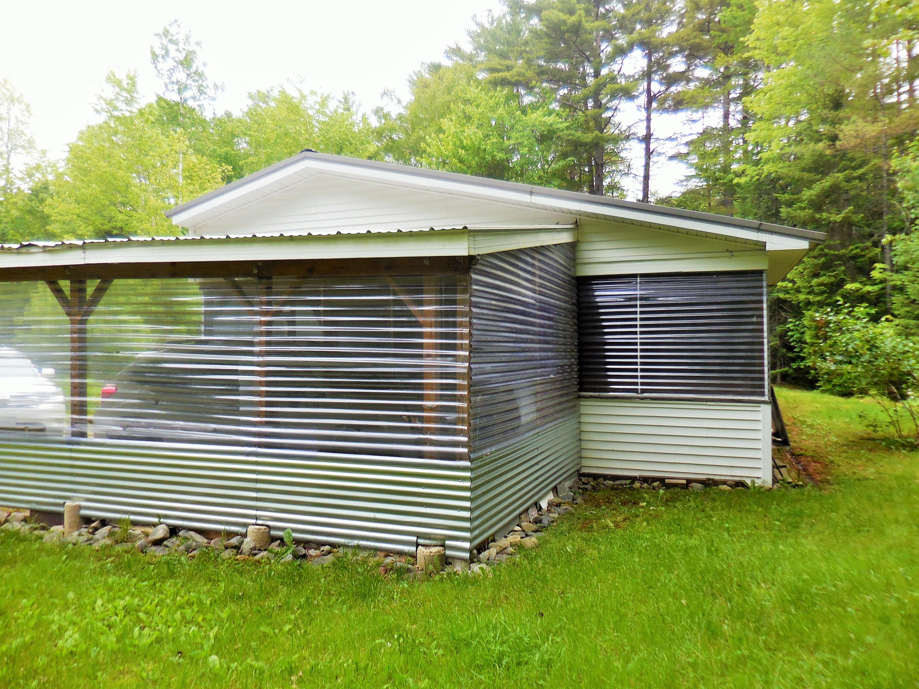 19 Buttons Road Detroit, ME 04929 - Photo 5 of 32 5