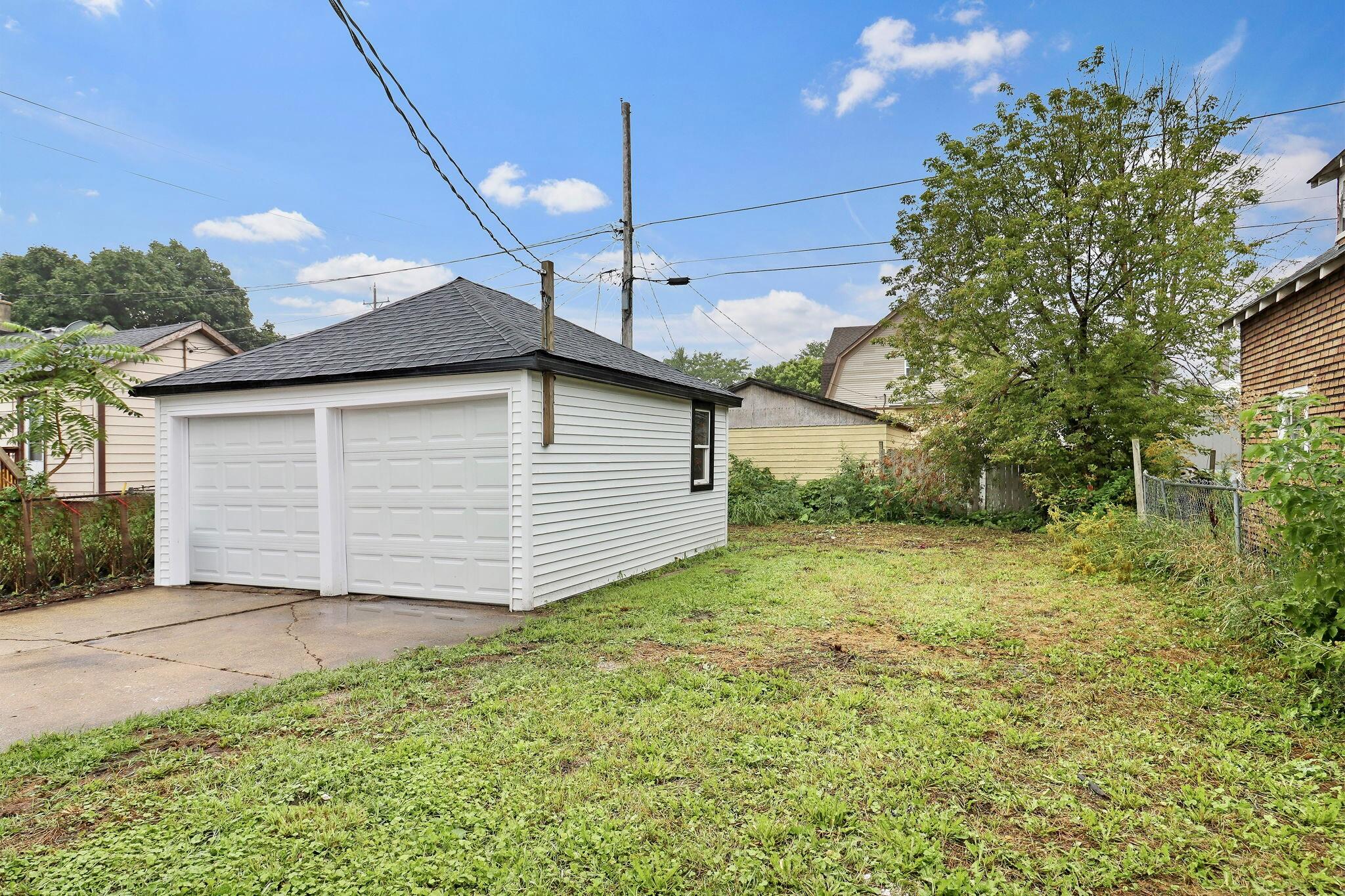 1236 Grand Avenue Racine, WI 53403 - Photo 22 of 25 IMG_4388