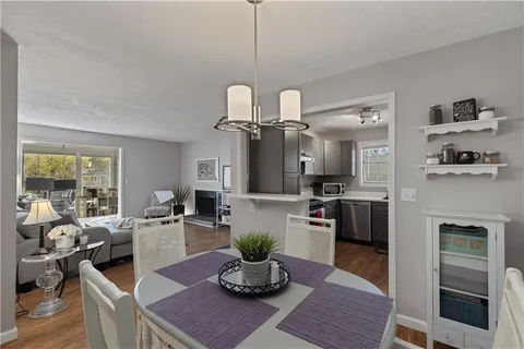 $220,000 | 705 Countryside Place, Smyrna, GA 30080