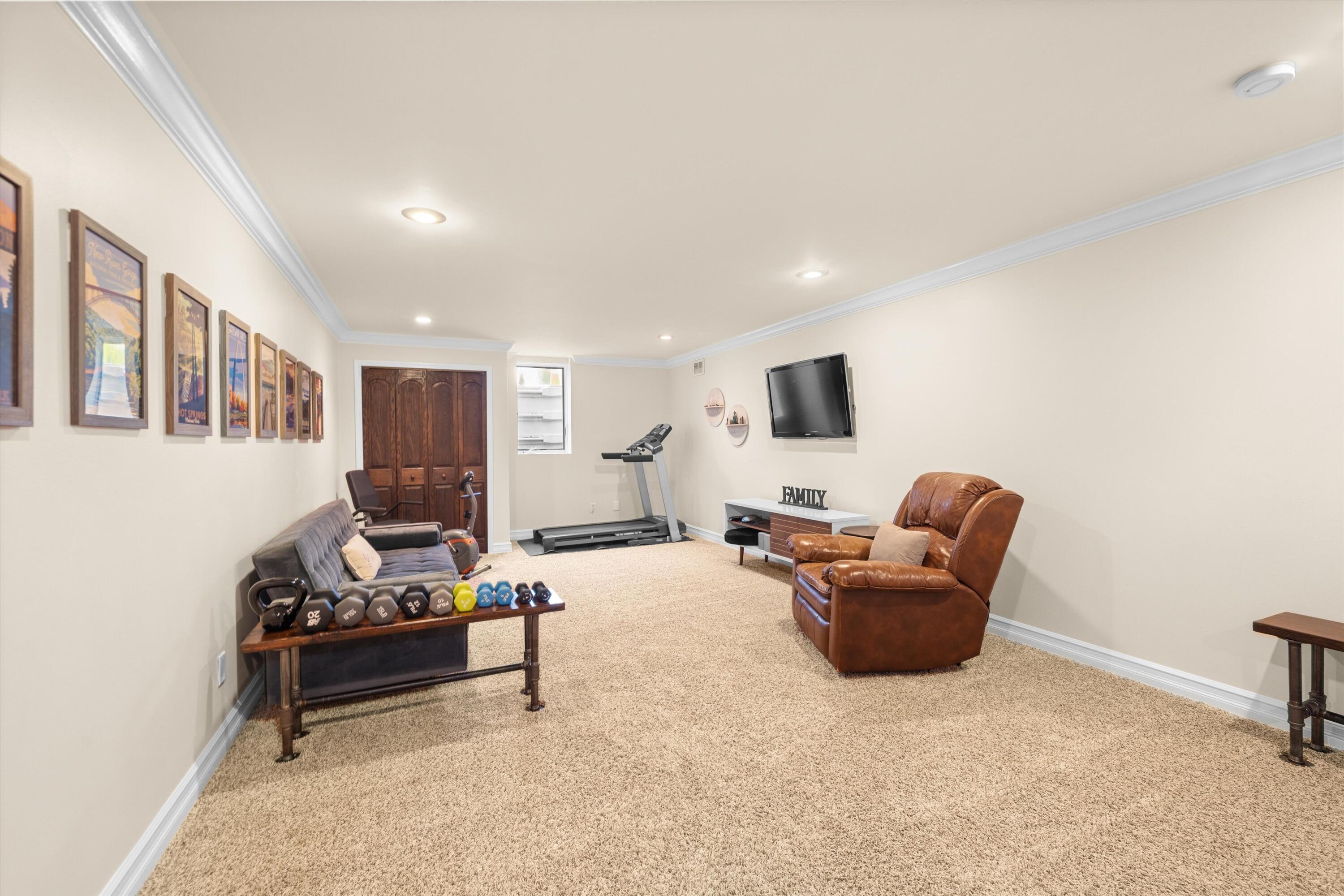 5580 Textile Road Ypsilanti, MI 48197 - Photo 42 of 107 042-Rec room