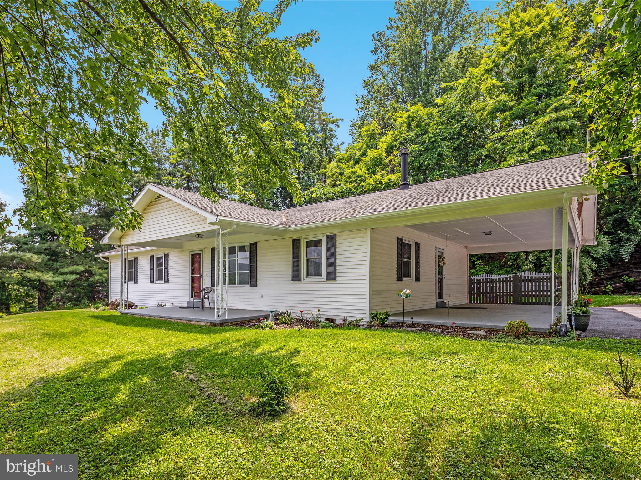 180 Oak Heights Road Front Royal, VA 22630 - Photo 28 of 44 Gallery Image 28