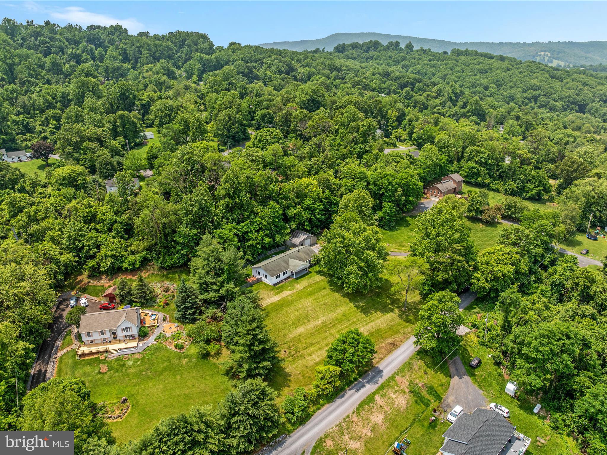 180 Oak Heights Road Front Royal, VA 22630 - Photo 35 of 44 Gallery Image 35