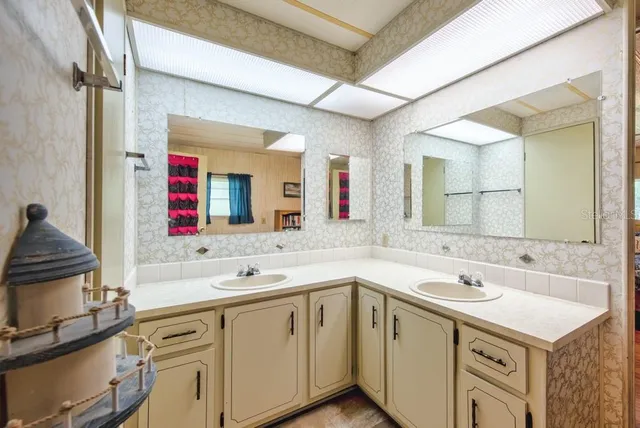 $180,000 | 36 Turtle Creek Court, Unit 31, Safety Harbor, FL 34695