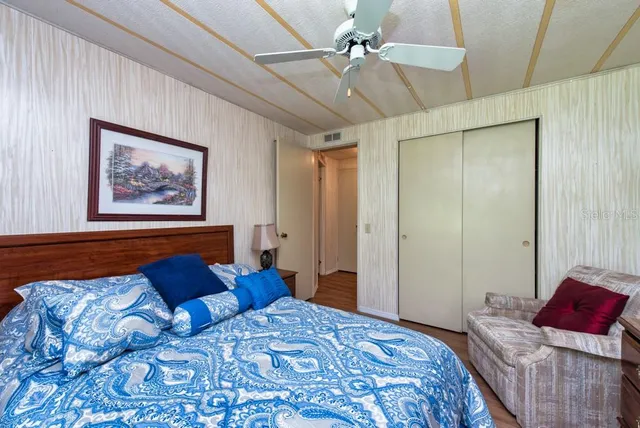 $180,000 | 36 Turtle Creek Court, Unit 31, Safety Harbor, FL 34695