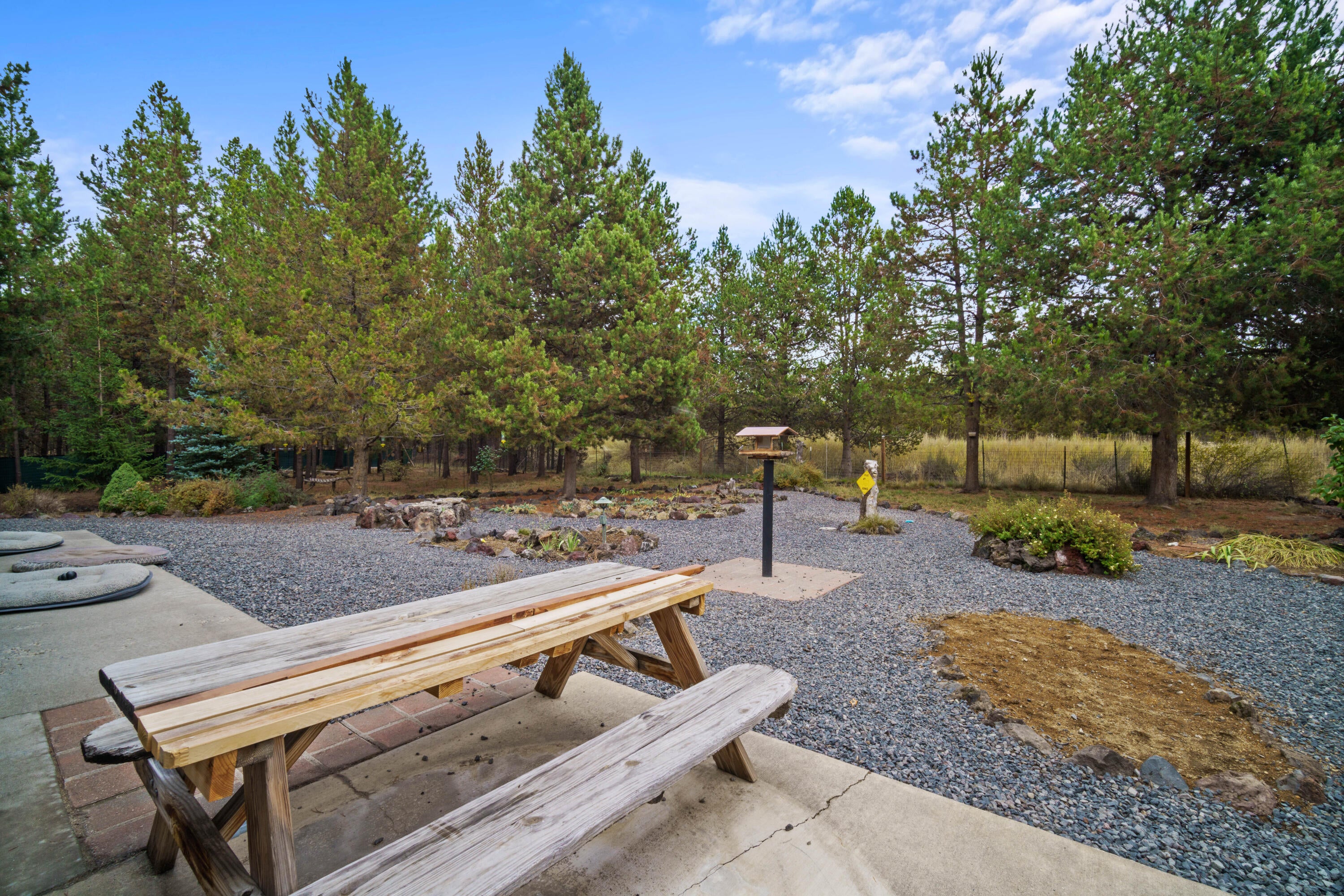 55884 Black Duck Road Bend, OR 97707 - Photo 20 of 41 55884 Black Duck-23