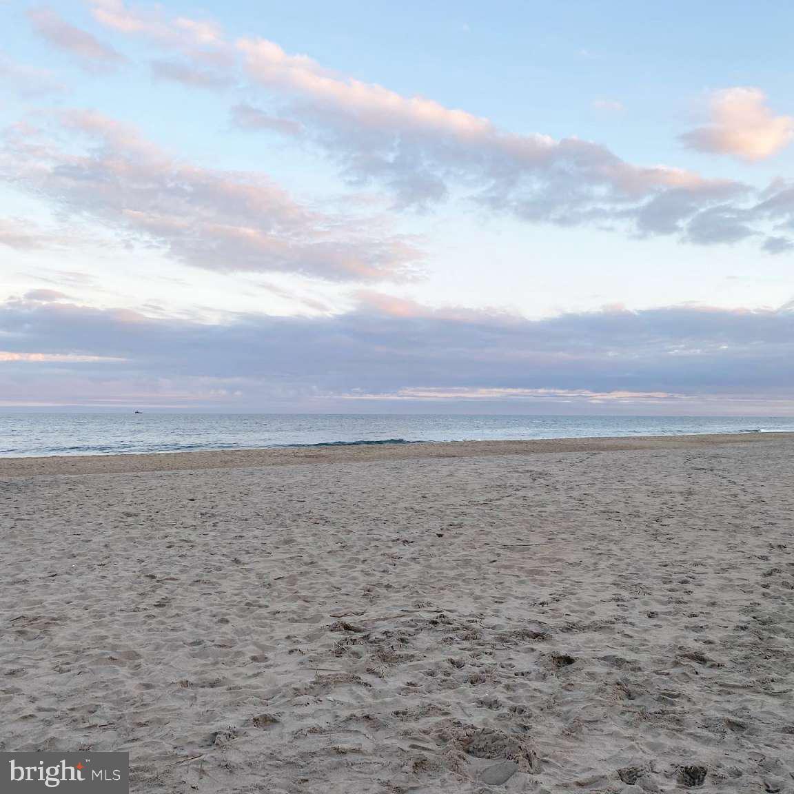 39633 Round Robin Way, Unit 2602 Bethany Beach, DE 19930 - Photo 35 of 43 a view of an ocean