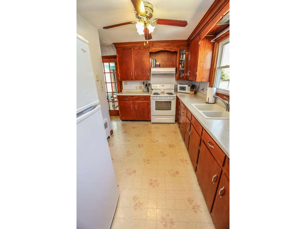 96 Kennard Road Manchester, NH 03104 - Photo 19 of 32