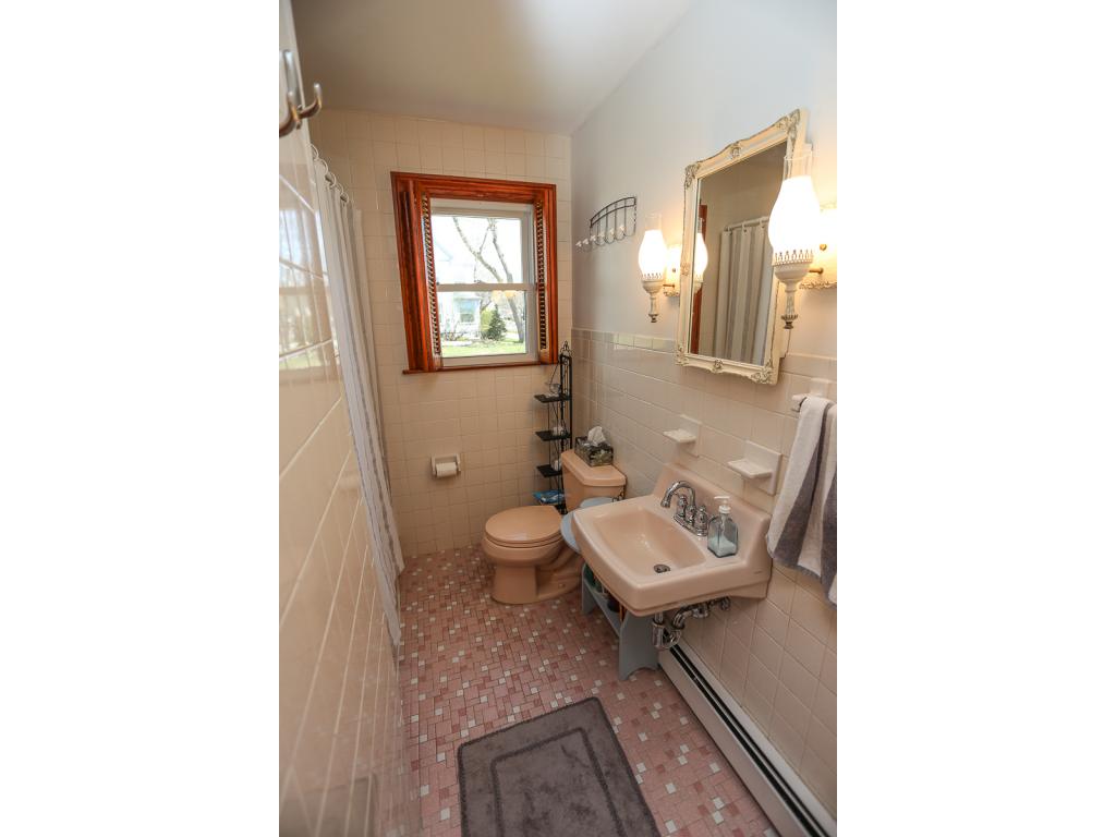 96 Kennard Road Manchester, NH 03104 - Photo 26 of 32