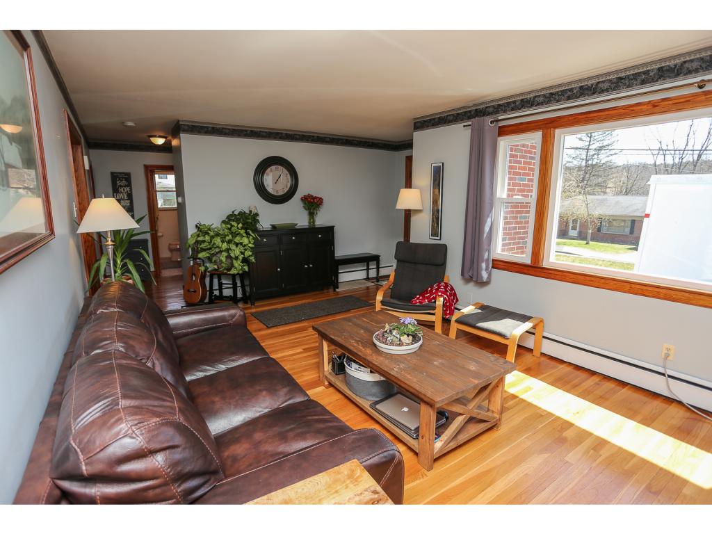 96 Kennard Road Manchester, NH 03104 - Photo 8 of 32