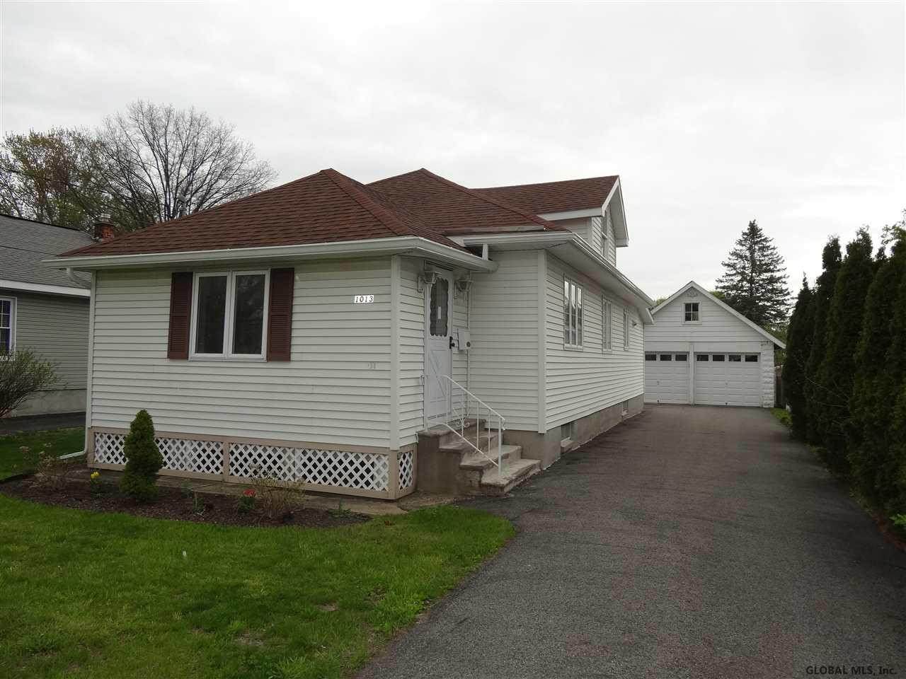 1013 North Westcott Road Rotterdam, NY 12306 - Photo 1 of 22 Photo 1