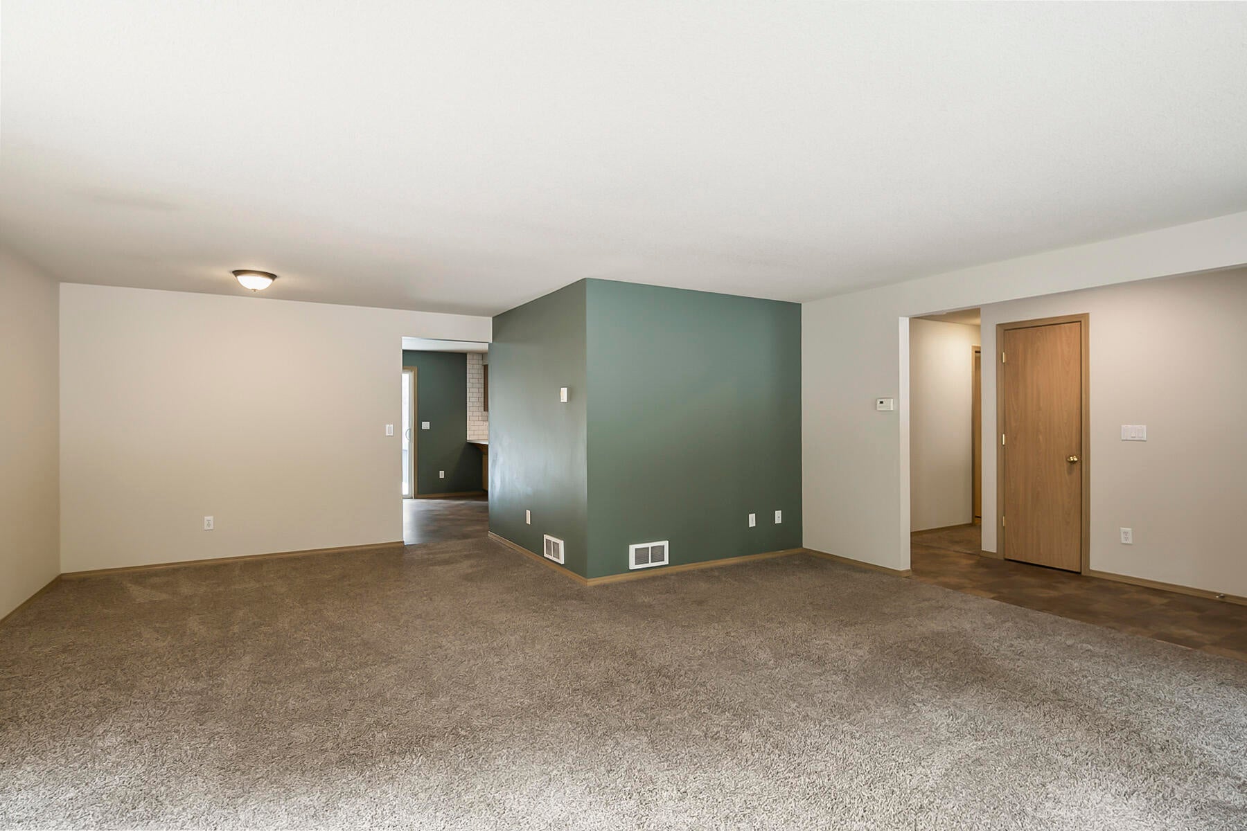 60125 Crater Road Bend, OR 97702 - Photo 15 of 34 12JH5_0681