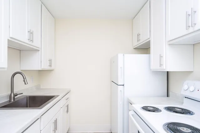 $950 | 2709 Park Avenue, Unit 2, Minneapolis, MN 55407