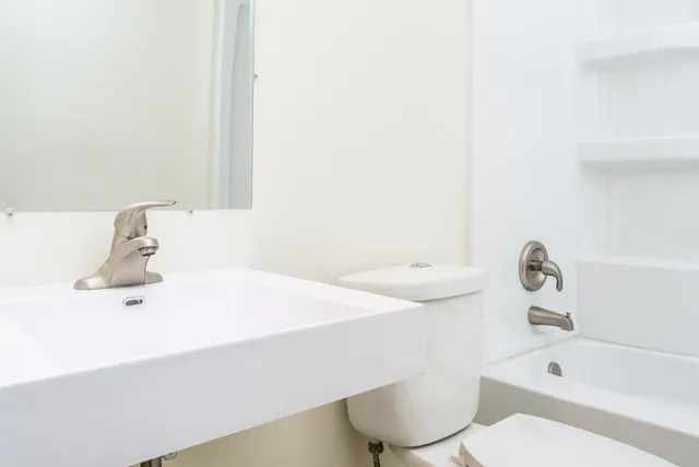 $950 | 2709 Park Avenue, Unit 2, Minneapolis, MN 55407