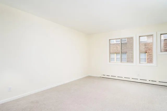 $950 | 2709 Park Avenue, Unit 2, Minneapolis, MN 55407