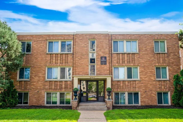 $950 | 2709 Park Avenue, Unit 2, Minneapolis, MN 55407