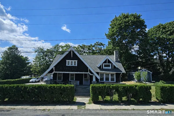 $275,000 | 15 Warren Street, New London, CT 06320