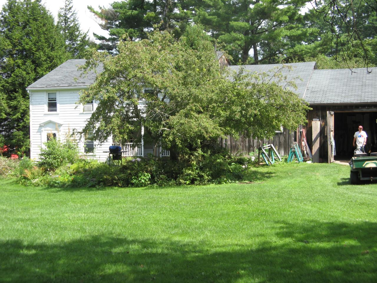 12 West Stockbridge Road Stockbridge, MA 01262 - Photo 5 of 12 a front view of a house with garden